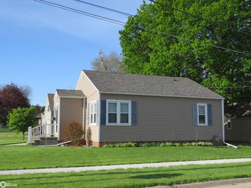 203 6th St Sw Sw, Hampton, IA, 50441 | Card Image