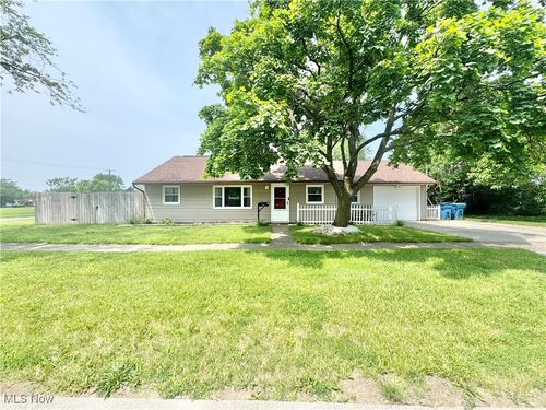 2817 Lincoln St, Lorain, OH, 44052-2708 | Card Image