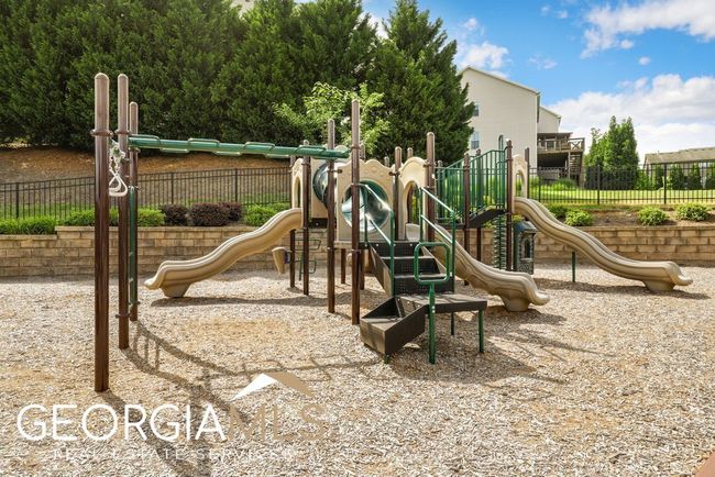1030 Roswell Manor Cir, House other with 4 bedrooms, 4 bathrooms and 2 parking in Roswell GA | Image 45