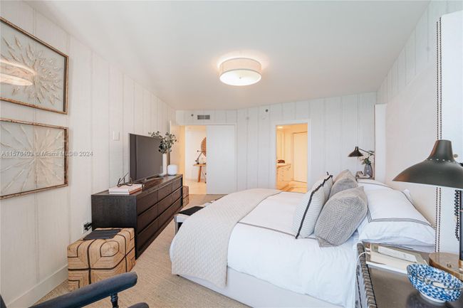 LPH07 - 19333 Collins Ave, Condo with 3 bedrooms, 3 bathrooms and null parking in Sunny Isles Beach FL | Image 12