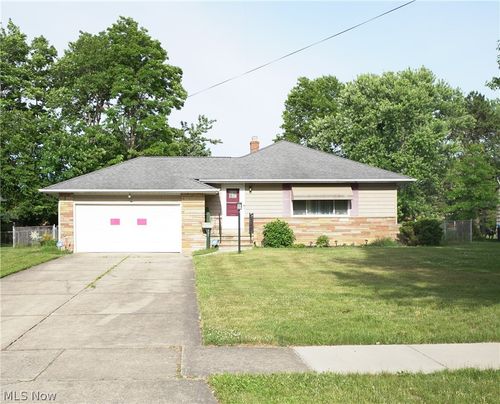 731 Edgewood Rd, Cleveland, OH, 44143-2913 | Card Image