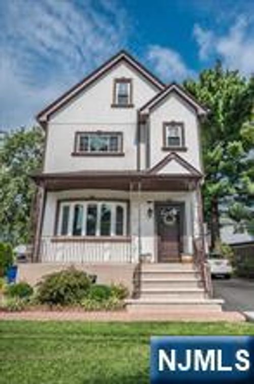 310 Union St, Carlstadt, NJ, 07072-1108 | Card Image