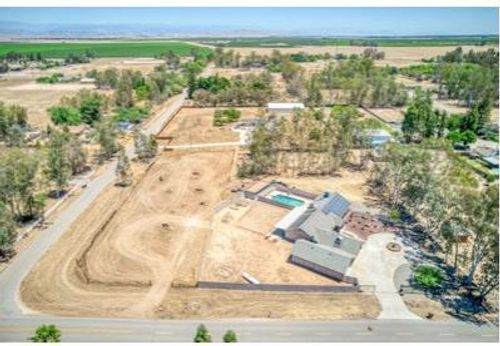 12589 Road 37 1/2, Madera, CA, 93636-8679 | Card Image