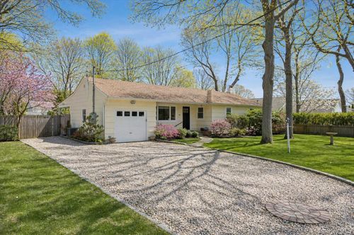 50 Hazelwood Ave, Westhampton Beach, NY, 11978-1405 | Card Image