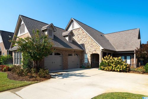 1013 Danberry Ln, HOOVER, AL, 35242-8504 | Card Image