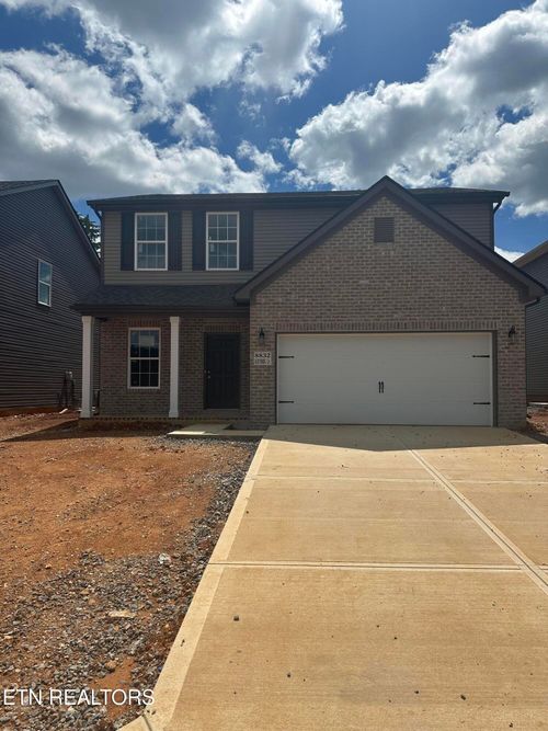 8832 Keenberg Ln, Knoxville, TN, 37931-3767 | Card Image