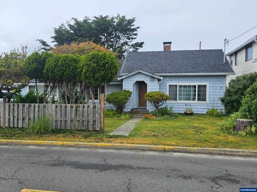 1421 Nw 17th St, Lincoln City, OR, 97367-3726 | Card Image