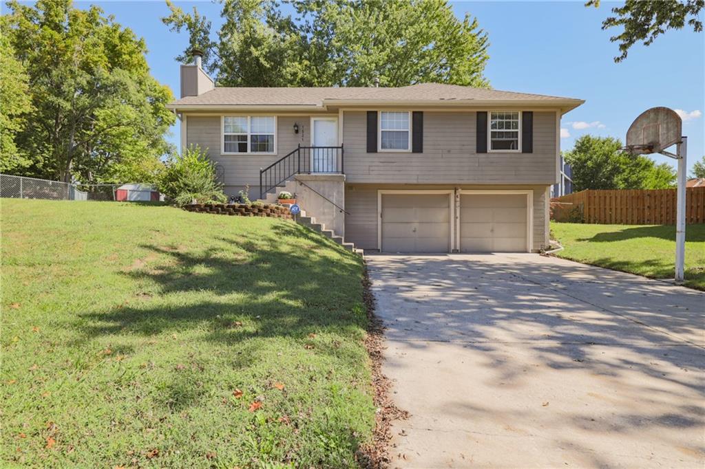 Manor Cir, Independence, MO 64058