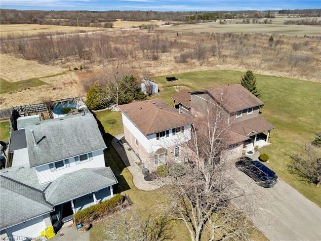 9 Arbour Dr, Townhouse with 3 bedrooms, 2 bathrooms and 3 parking in Townsend ON | Image 4