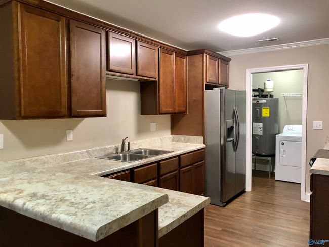 A - 11515 Pulaski Pike, Home with 2 bedrooms, 2 bathrooms and null parking in Toney AL | Image 6