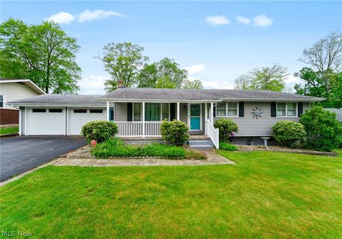 116 Woodland Dr, New Middletown, OH, 44442-9411 | Card Image
