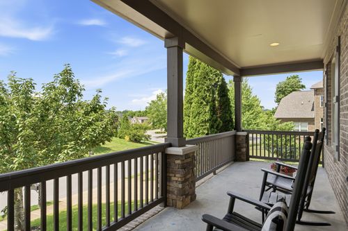 2000 Callaway Park Pl, Thompsons Station, TN, 37179-5406 | Card Image