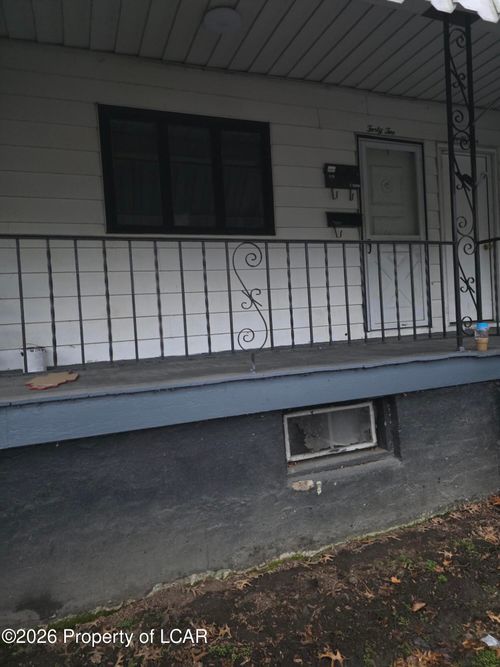 1a-42 S Thomas Ave, Kingston, PA, 18704-5406 | Card Image