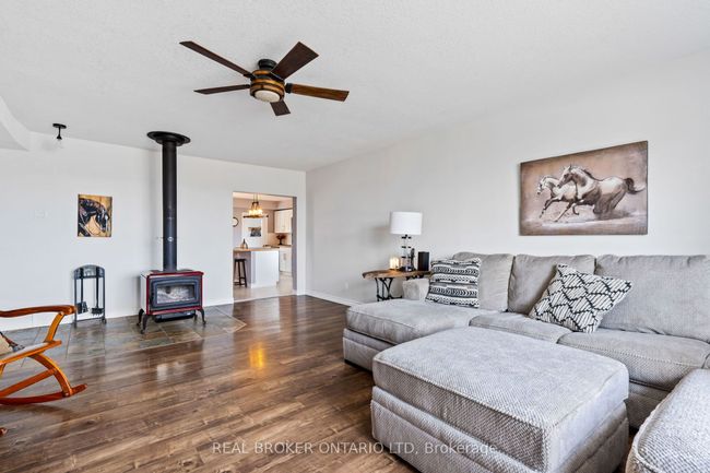 4196 Walkers Dr, House other with 3 bedrooms, 2 bathrooms and 6 parking in Glencoe ON | Image 5