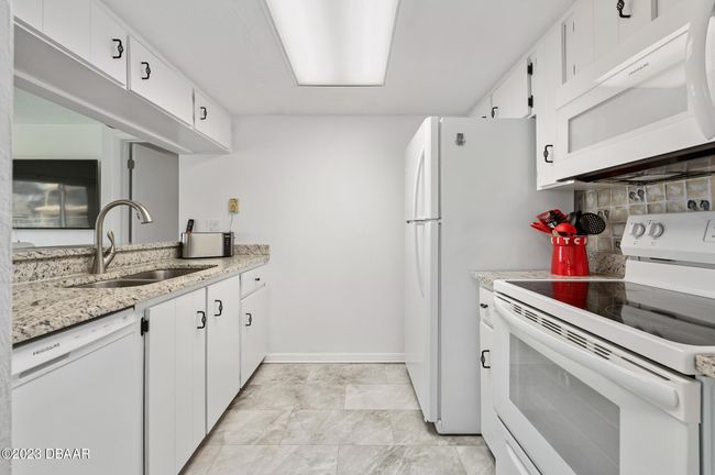 APT-111 - 3600 S Ocean Shore Blvd, Condo with 3 bedrooms, 3 bathrooms and null parking in Flagler Beach FL | Image 26