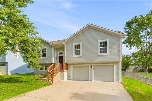 106 Georgia Ln, Belton, MO, 64012-3016 | Card Image