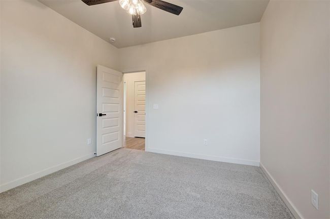 6016 Kinnick Dr, House other with 4 bedrooms, 2 bathrooms and null parking in Edmond OK | Image 38