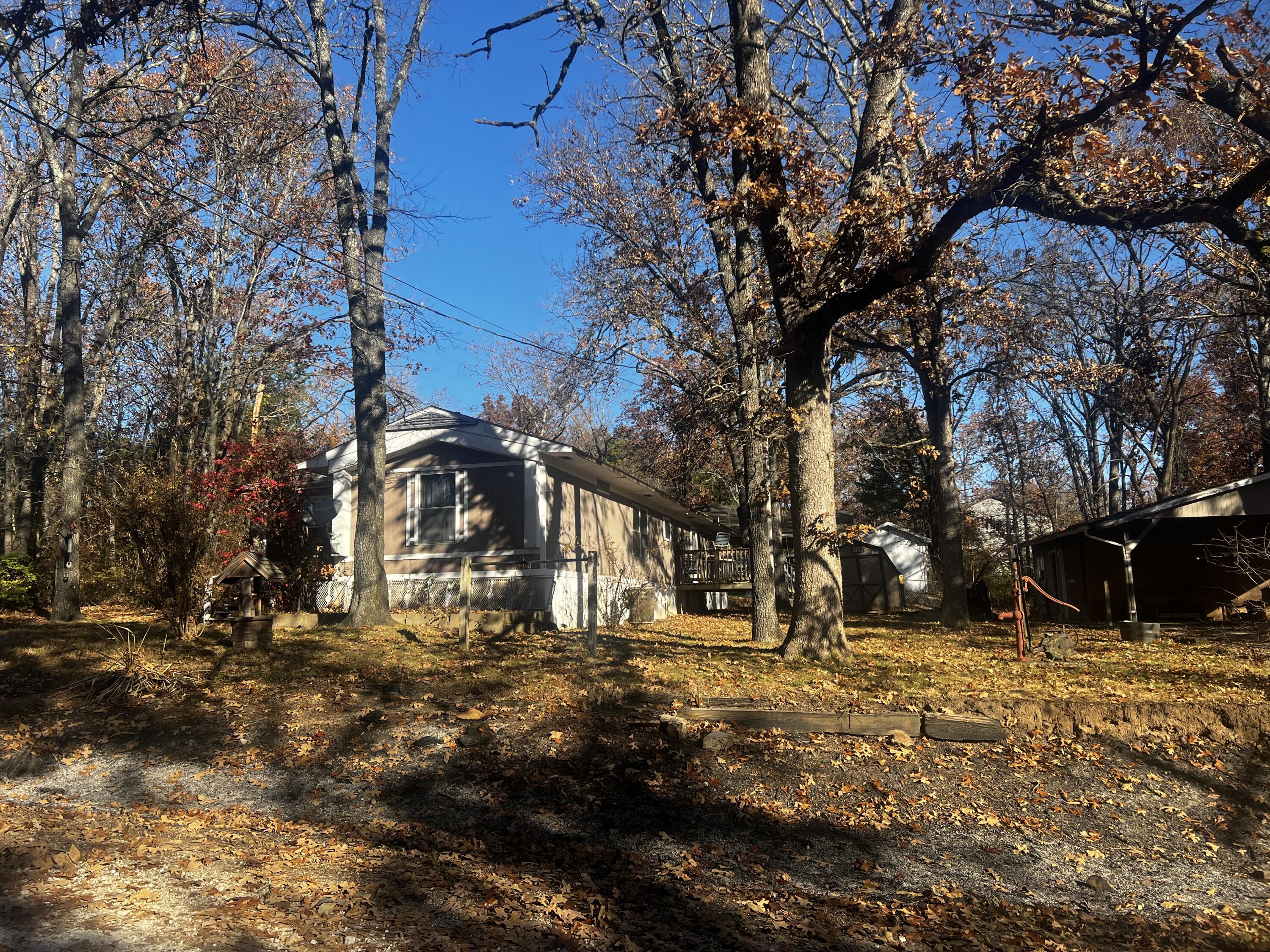 Pinoak Rd, Merriam Woods Village, MO 65740