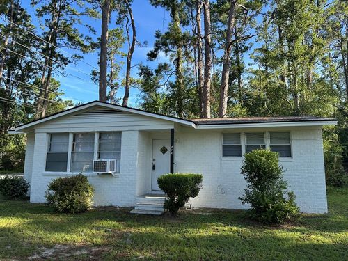 812 Poplar Dr, Valdosta, GA, 31601-3630 | Card Image