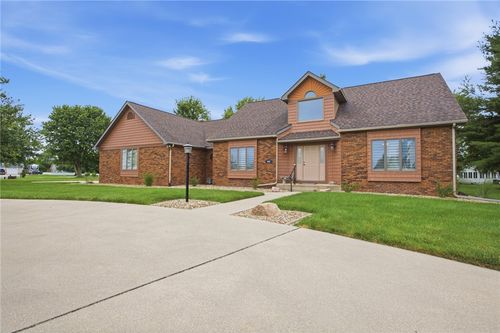 1026 Northwood Dr, Effingham, IL, 62401-4566 | Card Image