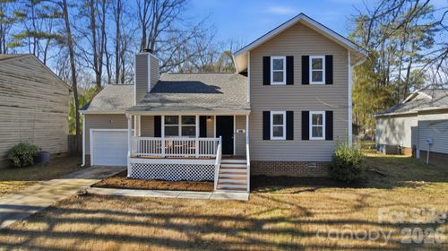 5019 Rolling Oak Ln, Charlotte, NC, 28227-4939 | Card Image