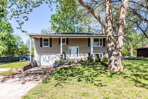 305 North Street, Windsor, MO, 65360 | Card Image