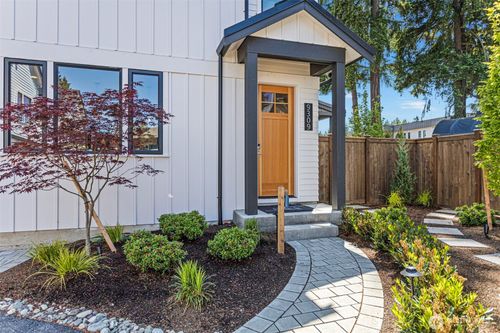 9309 132nd Ave Ne, Kirkland, WA, 98033-5929 | Card Image