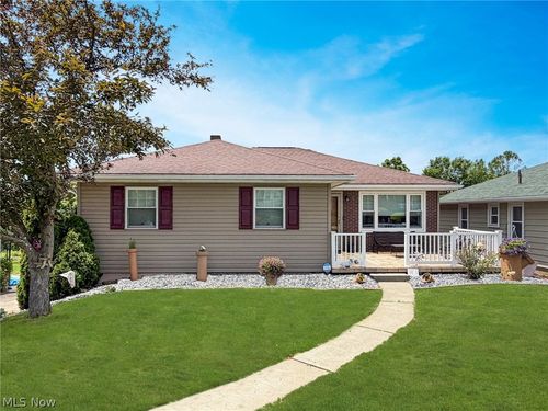 401 Westwood Dr, Steubenville, OH, 43953-3646 | Card Image