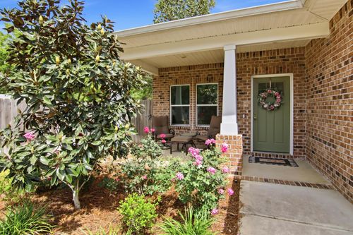 1571 Cedar St, Niceville, FL, 32578-8702 | Card Image