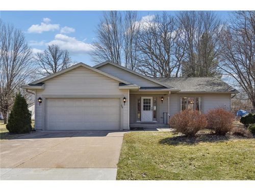 304 Spruce Dr, Woodville, WI, 54028-9540 | Card Image