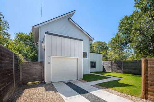 b-917 Vargas Rd, Austin, TX, 78741-3557 | Card Image