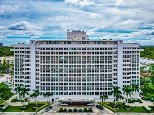 1017-700 Biltmore Way, Coral Gables, FL, 33134-7555 | Card Image