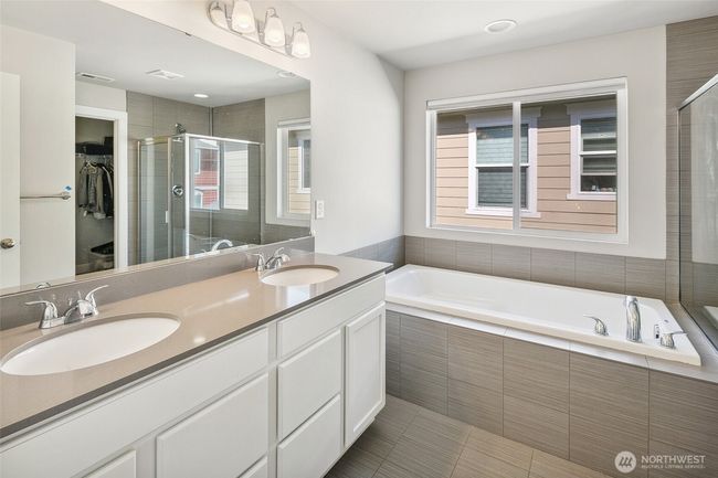 458 Sw 111 Th Pl, House other with 4 bedrooms, 3 bathrooms and 2 parking in Seattle WA | Image 19