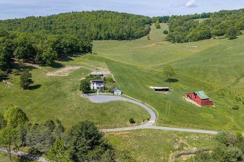 75 Margarets Ln, Lexington, VA, 24450-6037 | Card Image