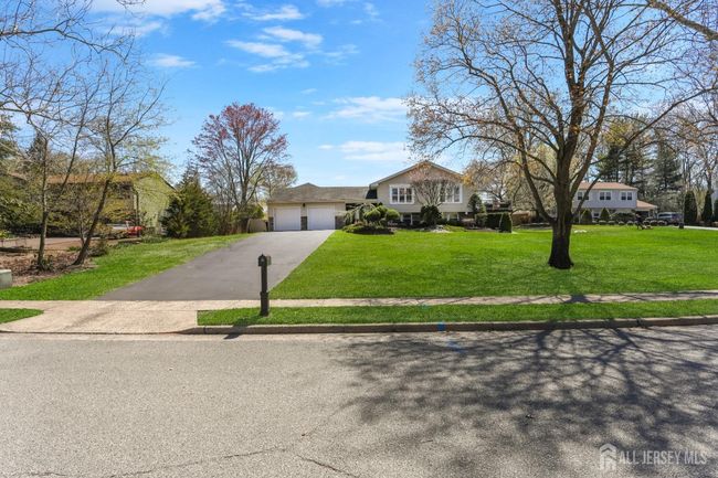 7 Arthurs Ct, House other with 6 bedrooms, 4 bathrooms and null parking in Manalapan NJ | Image 49