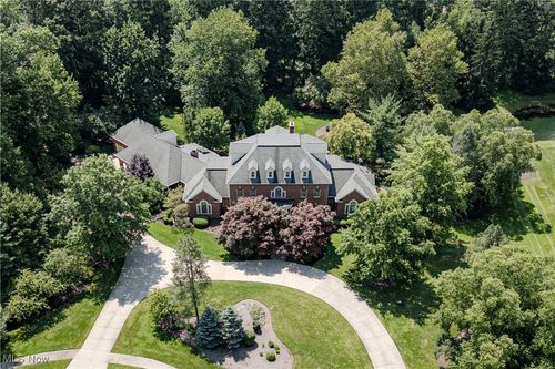 29889 Chairmans Rowe, Westlake, OH, 44145-6711 | Card Image