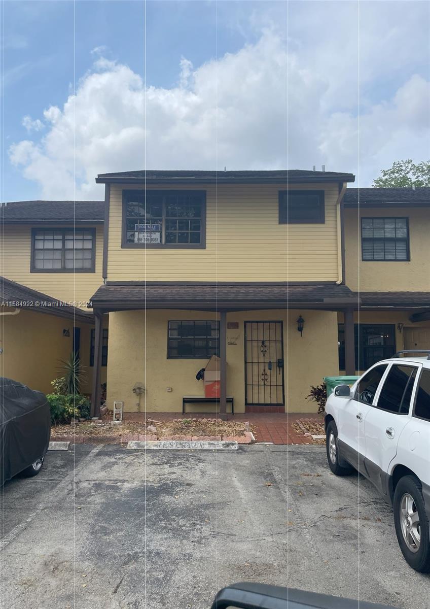 209th Ter, Miami, FL 33179