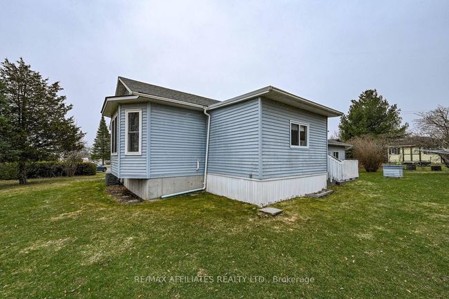 4 Otterdale Cres, House other with 2 bedrooms, 1 bathrooms and 2 parking in Smiths Falls ON | Image 37