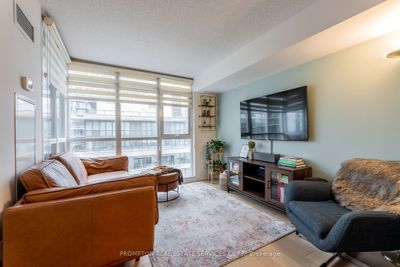 903 - 10 Capreol Crt, Condo with 1 bedrooms, 1 bathrooms and 1 parking in Toronto ON | Image 1