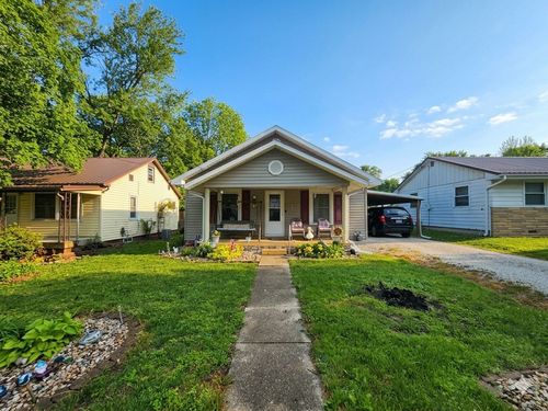 216 E Franklin St, Olney, IL, 62450-1804 | Card Image