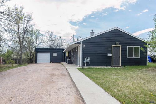 401 E St Francis St, Rapid City, SD, 57701 | Card Image