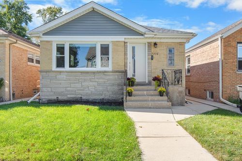 3232 N Oleander Ave, Chicago, IL, 60634-3229 | Card Image
