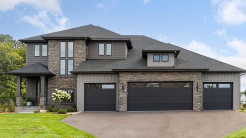 5685 Kelvin Ave N, Lake Elmo, MN, 55042-5000 | Card Image