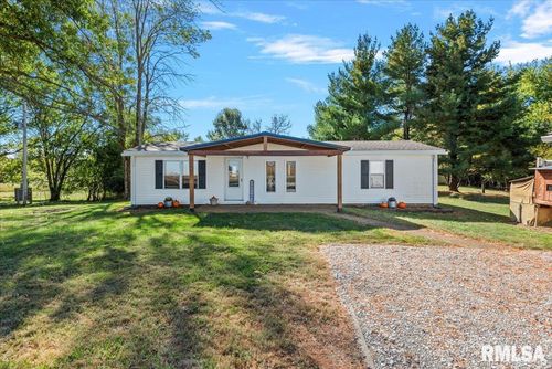 8080 Breezy Meadows Dr, Riverton, IL, 62561-6003 | Card Image