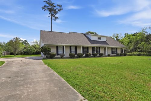 3513 E Bayou Dr, La Porte, TX, 77571-7162 | Card Image