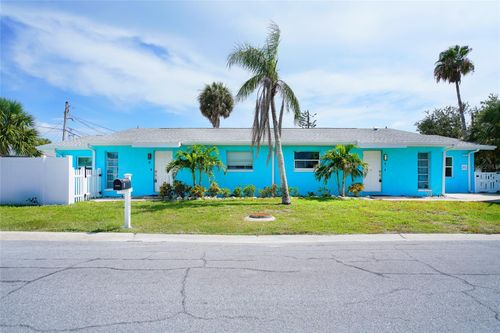2011 1st St, INDIAN ROCKS BEACH, FL, 33785-3852 | Card Image