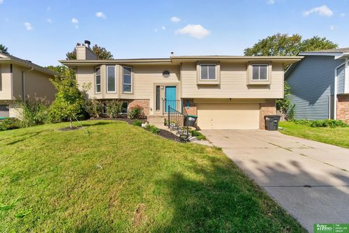 15240 Pasadena Ave, Omaha, NE, 68144-5526 | Card Image