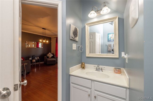 Full bath, 1st floor | Image 18