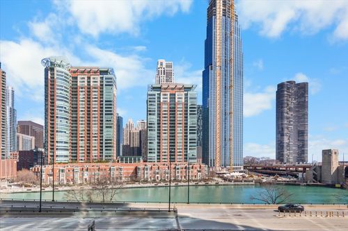 2303-420 E Waterside Dr, Chicago, IL, 60601-8009 | Card Image