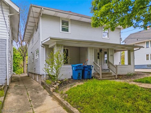 1224 Pondview Ave, Akron, OH, 44305-3376 | Card Image
